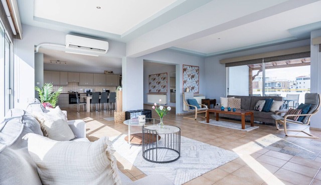 Melograno 2-BR Apt w/Terrace in Larnaca