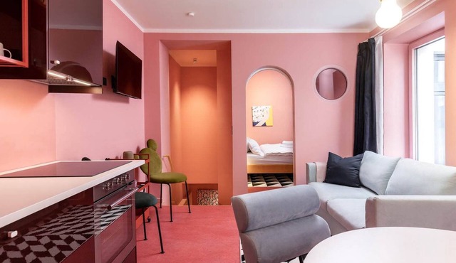 Memphis Loft Duplex (40sqm) near Antonplatz