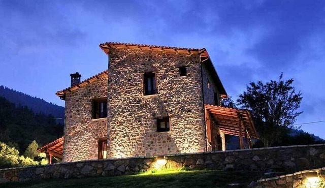 Menalia Villas & Suites