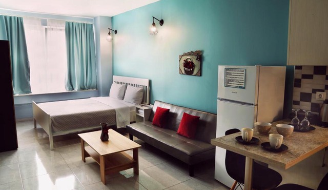 Menta Studios, next to metro station, smart tv