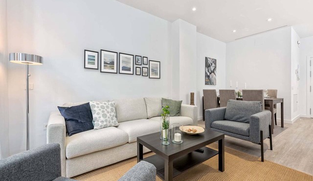 Merced I - Holiday apartment Malaga City