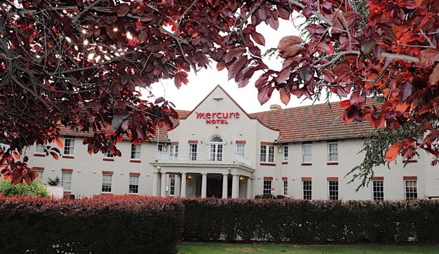 Mercure Canberra