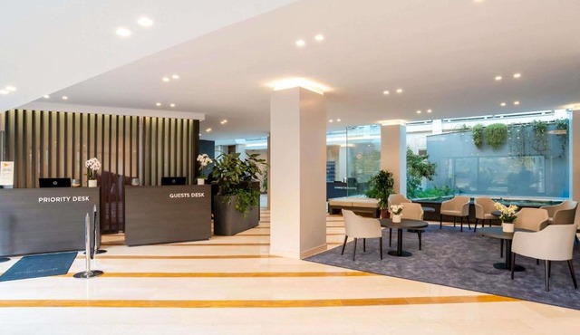 Mercure Roma West