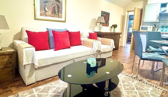 Meriden Two - Three Bedroom Apartment Near NEC/BHX