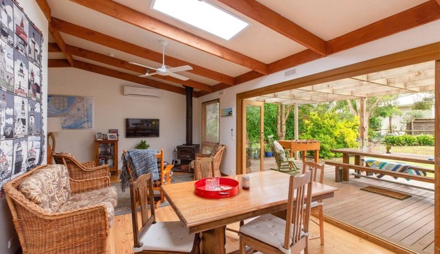 Merricks Surf Cottage Charming Beachfront Bliss
