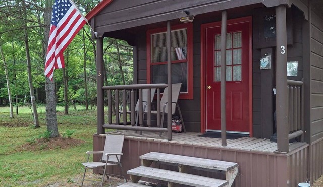 Merrill Brook Cabins - Cabin 3 - Eagles' Nest