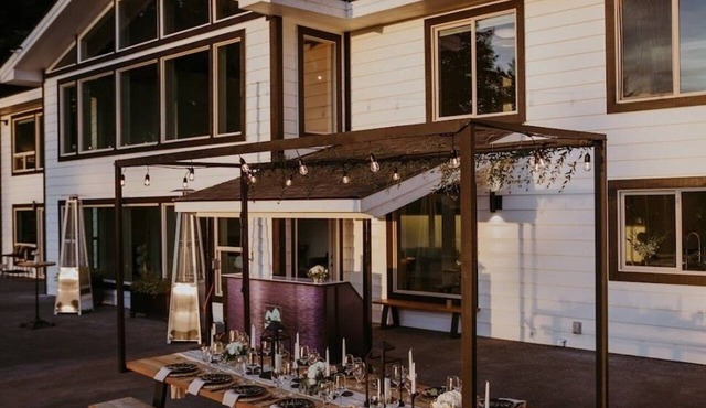 Mervue Estate - Luxury ocean view on 60 acres