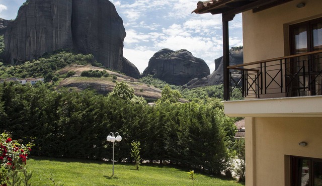 Meteoritis Hotel