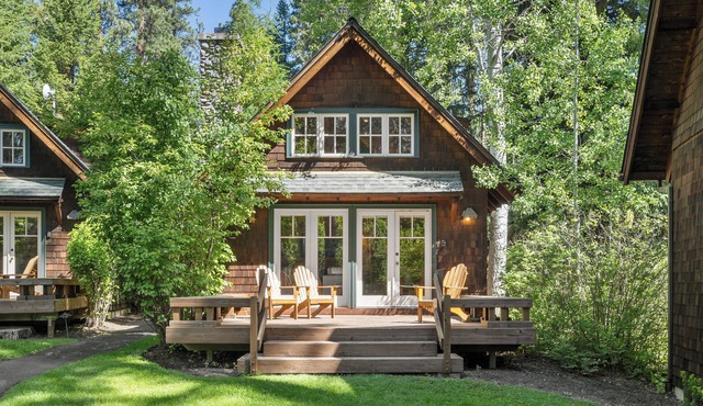 Metolius River Resort Cabin 2 – Nature Escape