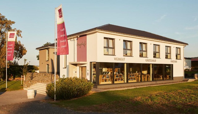 MEYERHOF - Bioweingut, Vinothek & Gästehaus