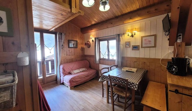 Mezzanine Studio - Sleeps 4