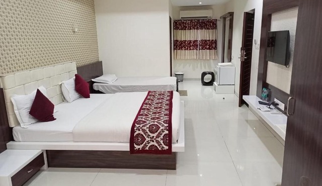 MG Residency
