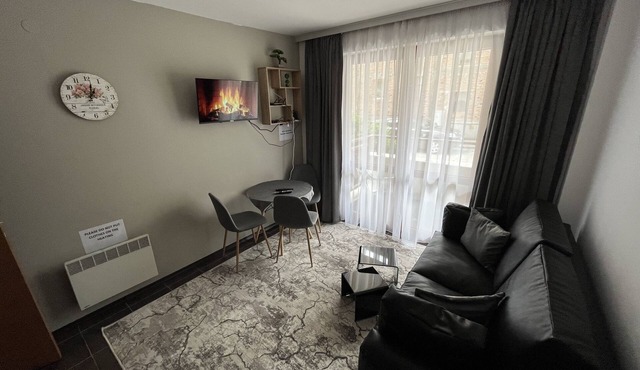 MH Apartaments