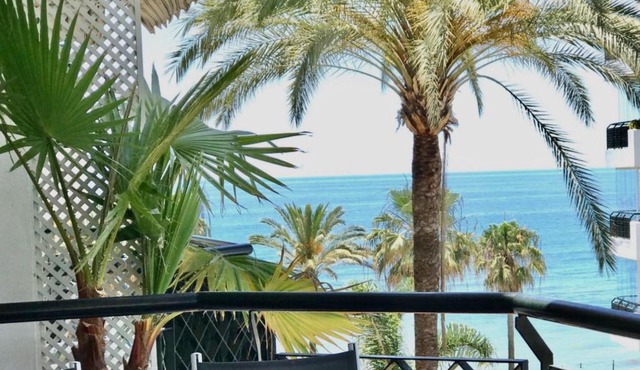MI CAPRICHO Beachfront 3 -1 Apartment with sea view - Costa del Sol