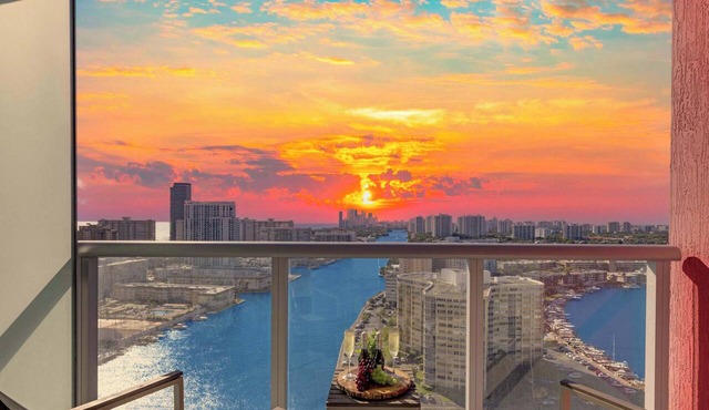 Miami Studio, Amazing Amenities, Infinite View