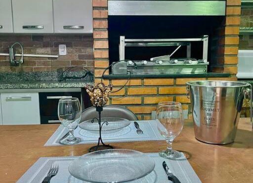 Microcasa com Churrasqueira