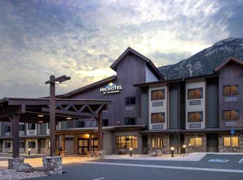 Microtel Inn & Suites by Wyndham Georgetown Lake