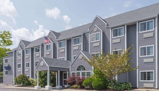 Microtel Inn & Suites by Wyndham Uncasville Casino Area