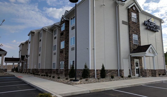 Microtel Inn & Suites by Wyndham Clarion