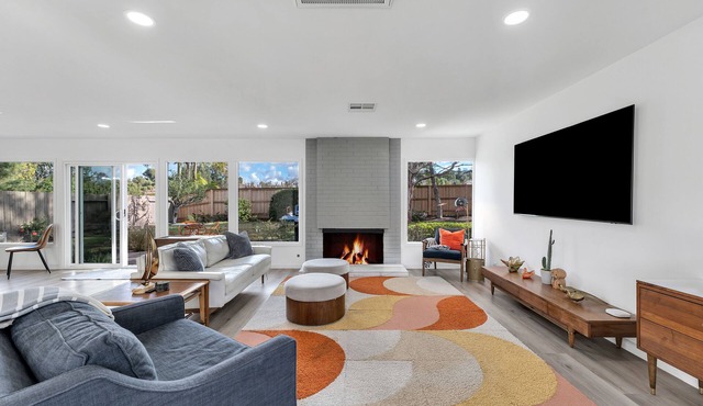 Mid-Century Modern Eichler Home - Lilian