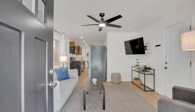 Mid-Century Modern | 2BR