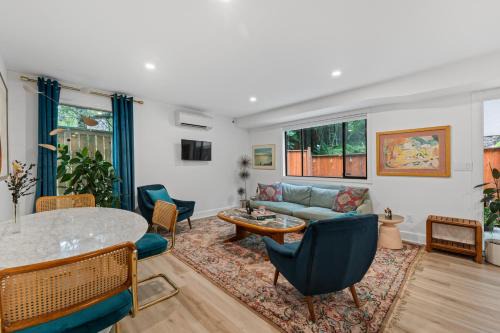Mid-Century Modern Dream Retreat