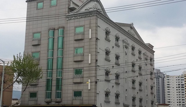 Midas Hotel
