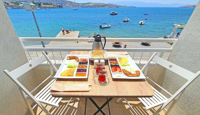 Midilli Konak Foca