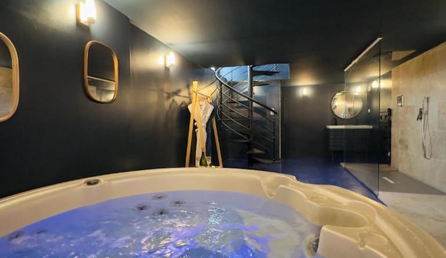 Mieuxqualhotel jacuzzi privatif La Parenthèse