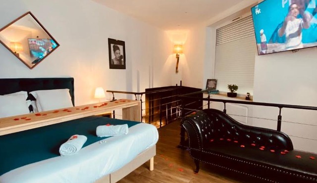 Mieuxqualhotel jacuzzi privatif La retro
