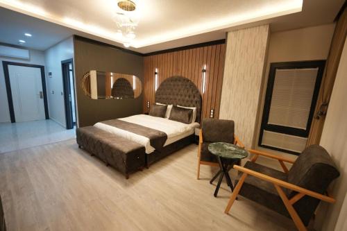 Milena Otel