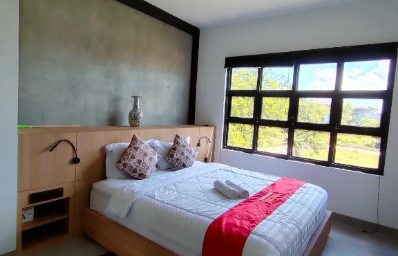 Milo Modern Five-Bedrooms Villa