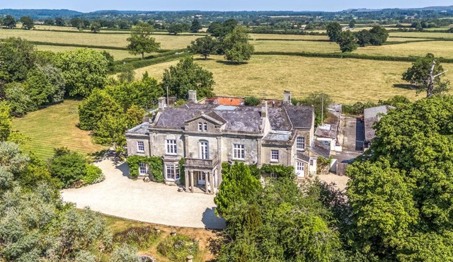 Milton Manor