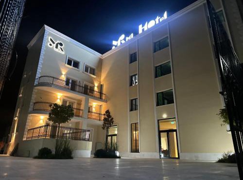 Mimi Hotel