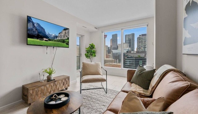Min to Saddledome| Maple Mirage|Cgy Tower Views|AC