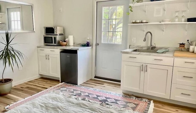 Mina House: Tiny Cottage Vibes in East Austin