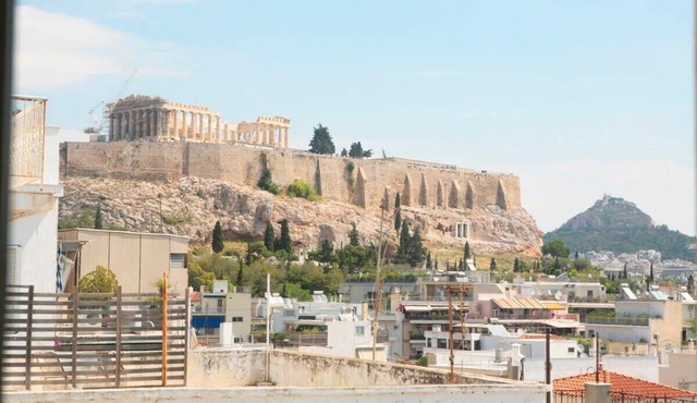 Mind-blowing Athens View Apt, Acropolis
