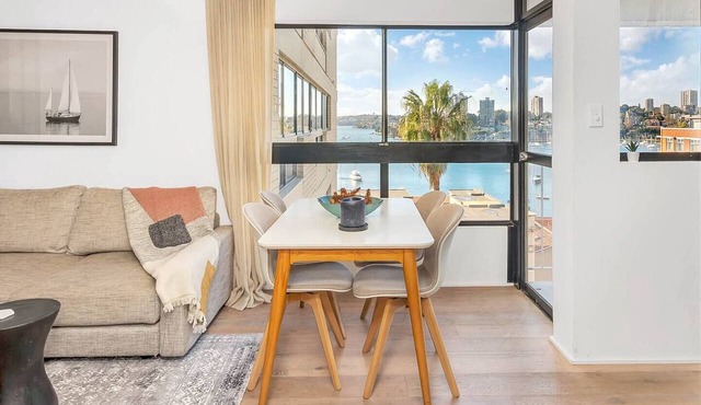Mini Manhattan Potts Point Harbourview Retreat