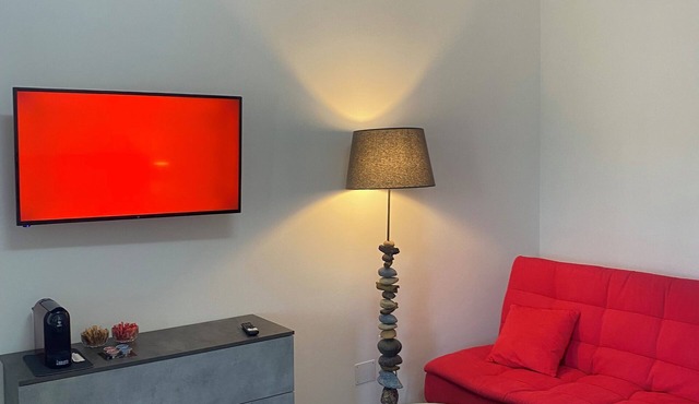 Mini Red Hub - Design Apartment Vieni a immergerti nel verde!