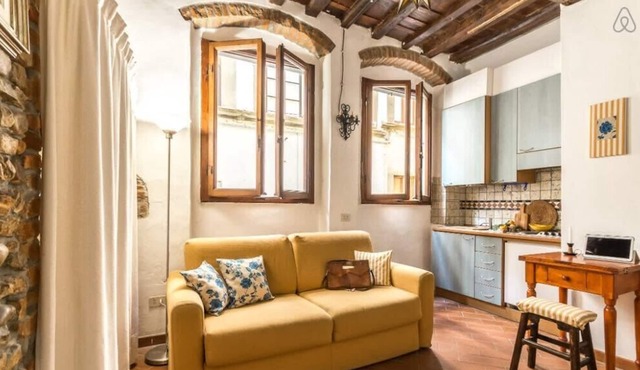 MINI STUDIO IN THE HEART OF FLORENCE!