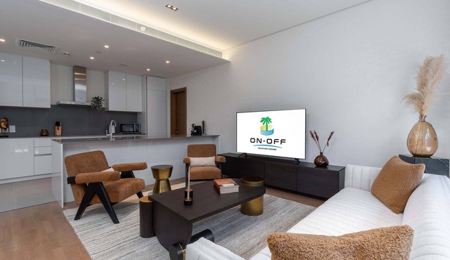 Minimal Luxe huge size apartment