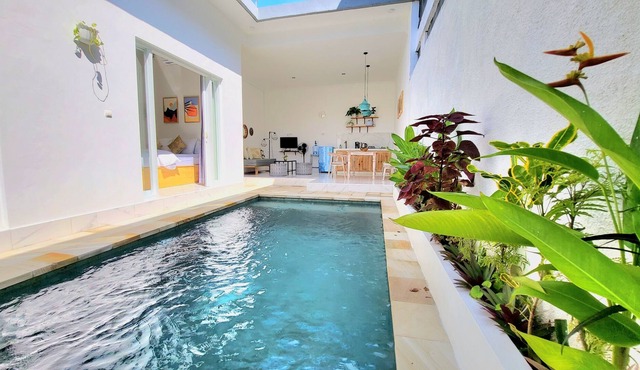 Minimalist Villa with Rooftop