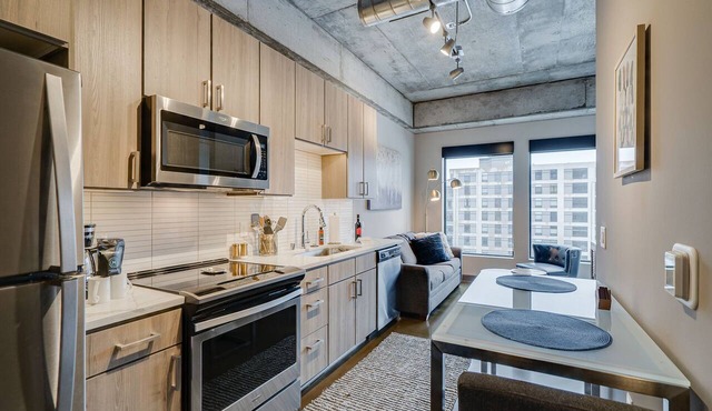 MINNeSTAY* Sable 507 | North Loop | Target Center