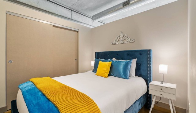 MINNeSTAY* Sable 604 - One Bedroom | North Loop | Target Center