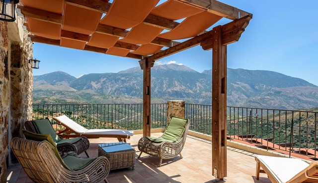 Minos Country Living Christina Suite