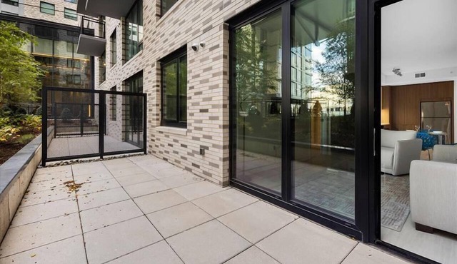 Mins from Metro Red Line | Pet-Friendly | Union Market Nearby