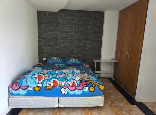 mint apartment