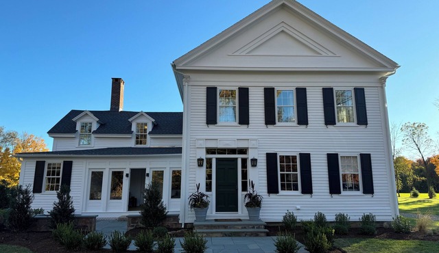 Mint restored historic Simsbury 4BR estate; optional 1BR apt; all new amenities