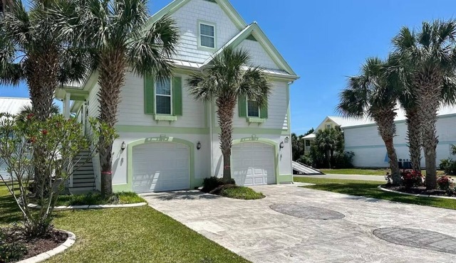 Mint2Be+Gated Community