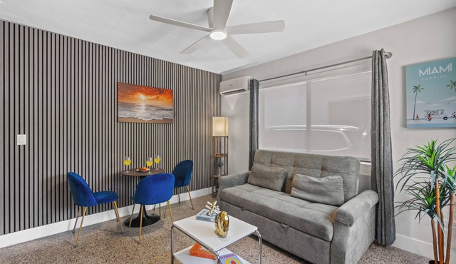 Minutes to everything, free parking, fast wifi